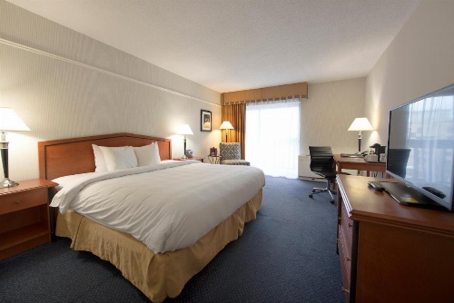Toronto Don Valley Hotel and Suites image 20