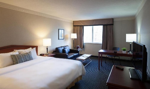 Toronto Don Valley Hotel and Suites image 35